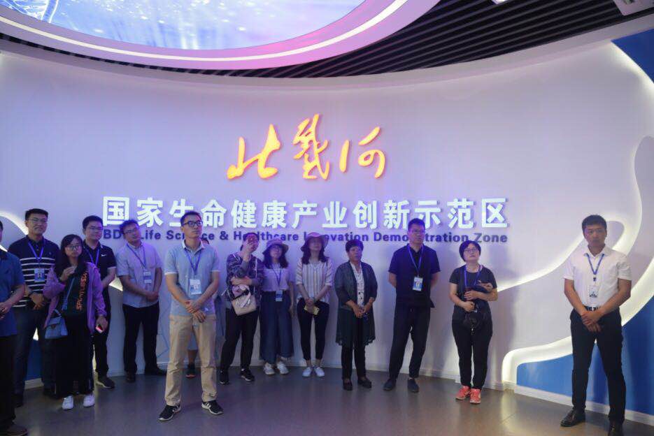 ea47acaef59d43b1bdecaf2d81fce2fa.jpg ea47acaef59d43b1bdecaf2d81fce2fa.jpg